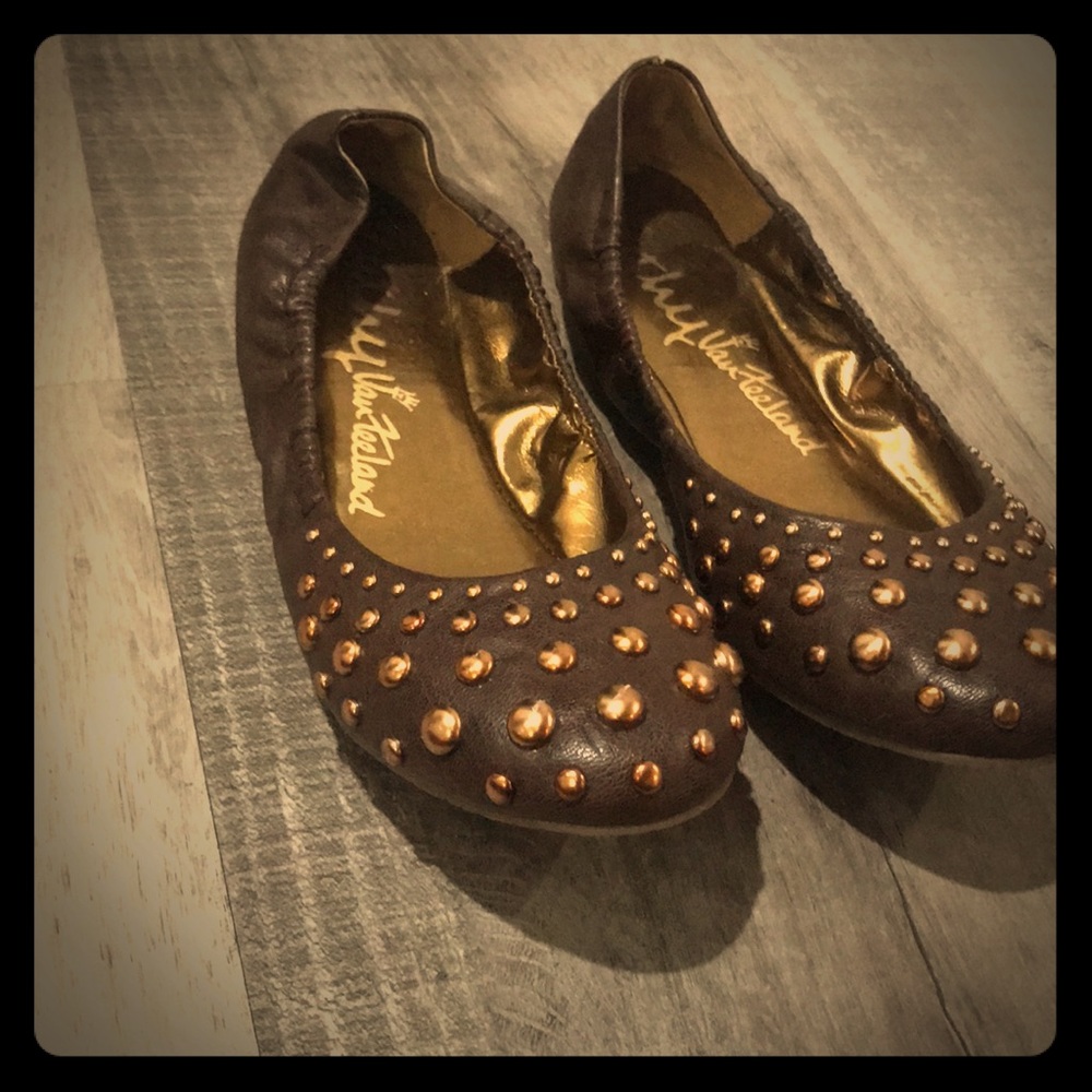 Kathy van Zeeland flats